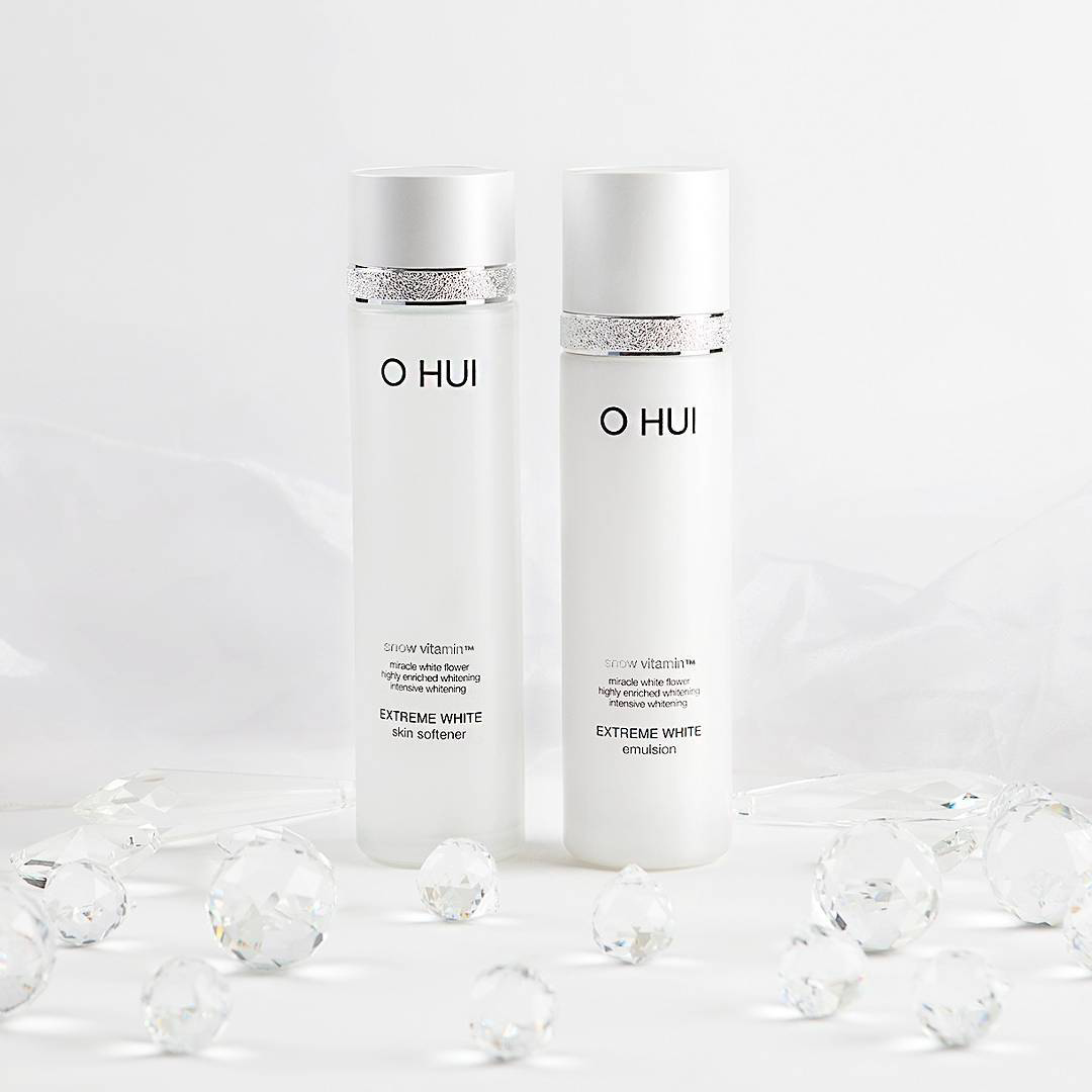 Nước hoa hồng dưỡng trắng Ohui Extreme White Skin Softener